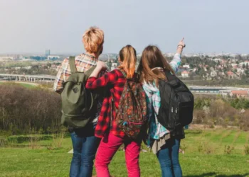 Curso-de-Idiomas-en-Irlanda-el-extranjero-1024×576